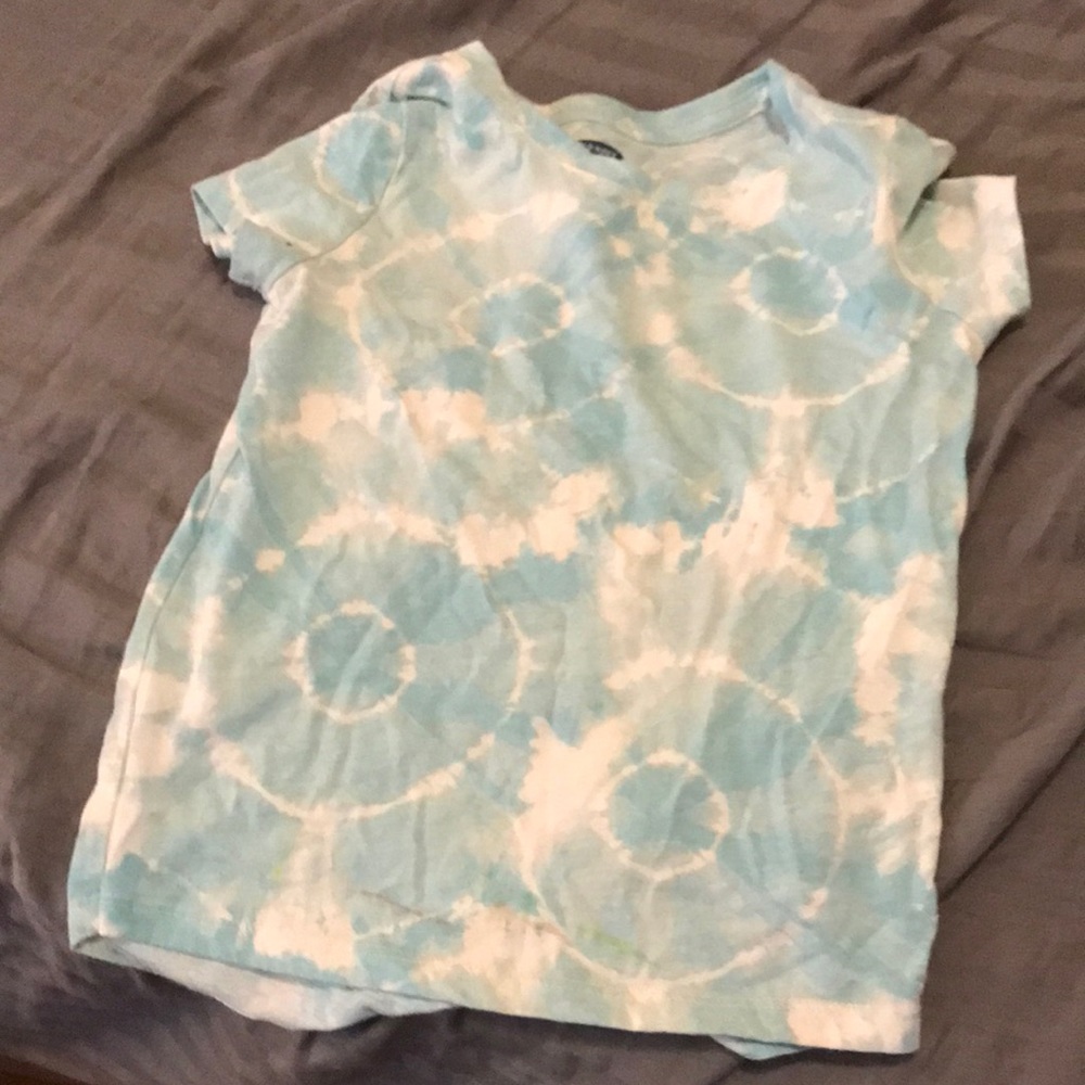Teal tie-dye shirt